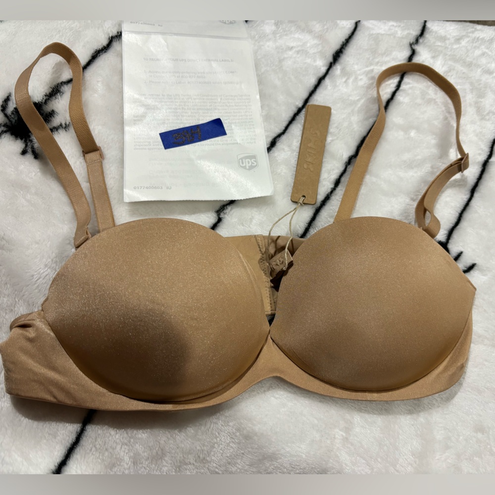 Skims ultimate collection push up bra strapless multi way bra nude 34A